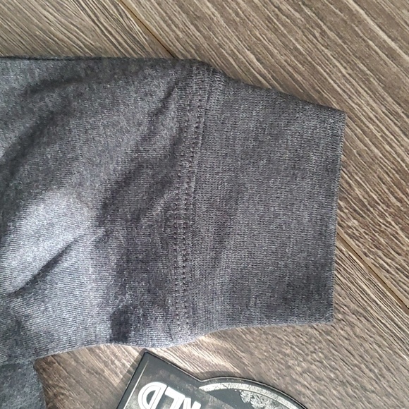 🦖 Jurassic World 2 Piece Kids - Long sleeve Shirt & Beenie/Hat/Touque 💙 LARGE - Picture 7 of 7